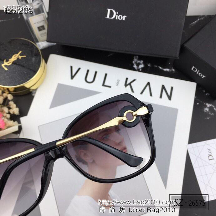 DIOR-迪奧 2019新款 太陽鏡 減輕強光負擔 遮擋有害光線防輻射 出行旅遊必備品 2657S  lly1370